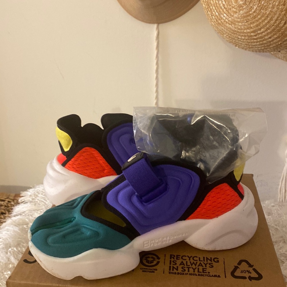 Nikes with the 2 toe look